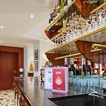 Mercure Paris Butte Montmartre Basilique