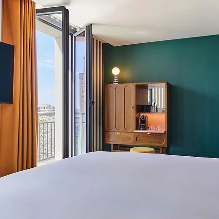 Mercure Butte Montmartre Basilique Hotel 4*