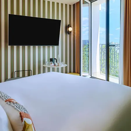 Mercure Butte Montmartre Basilique Hotel