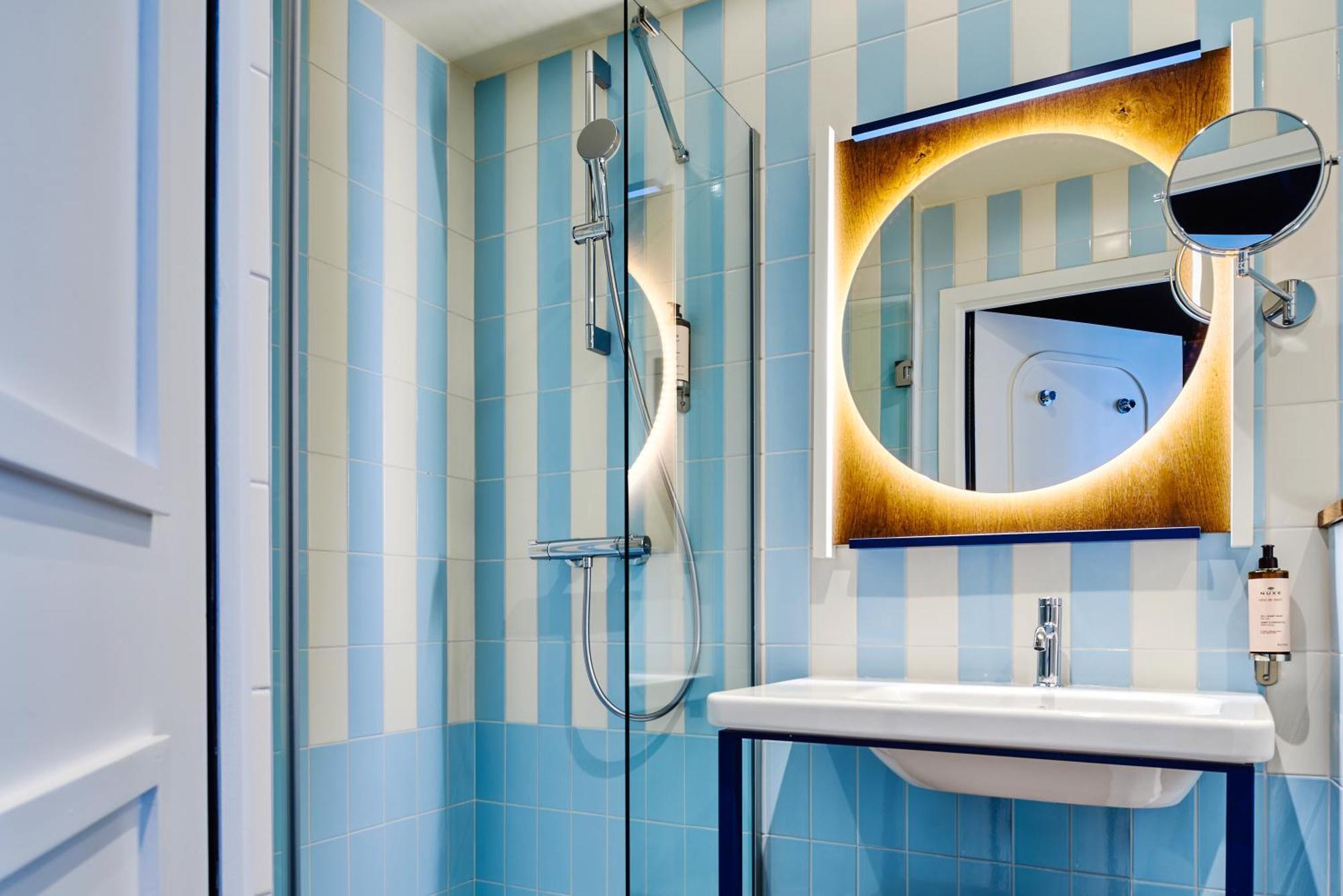 Mercure Butte Montmartre Basilique