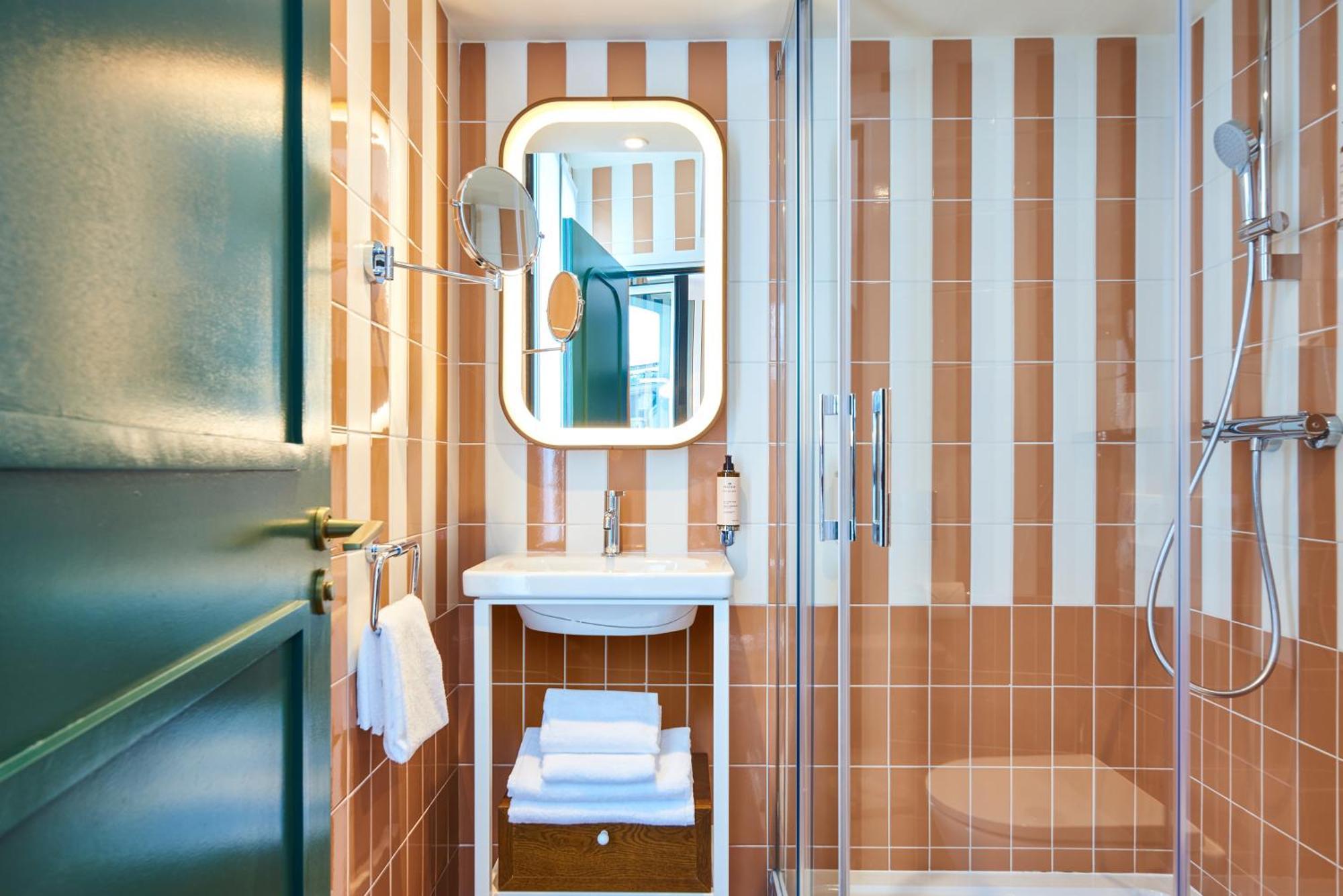 Hotel Mercure Butte Montmartre Basilique