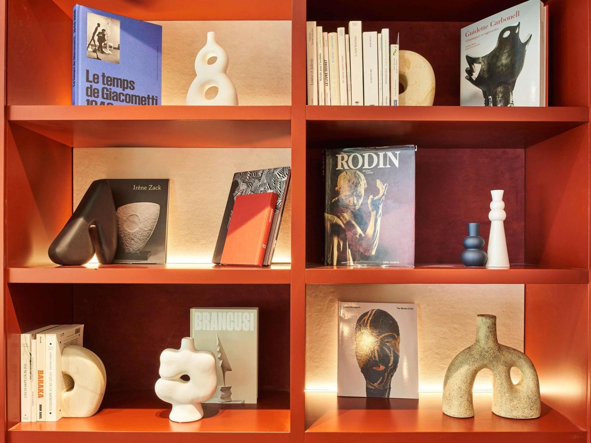 Hotel Mercure Butte Montmartre Basilique Paris