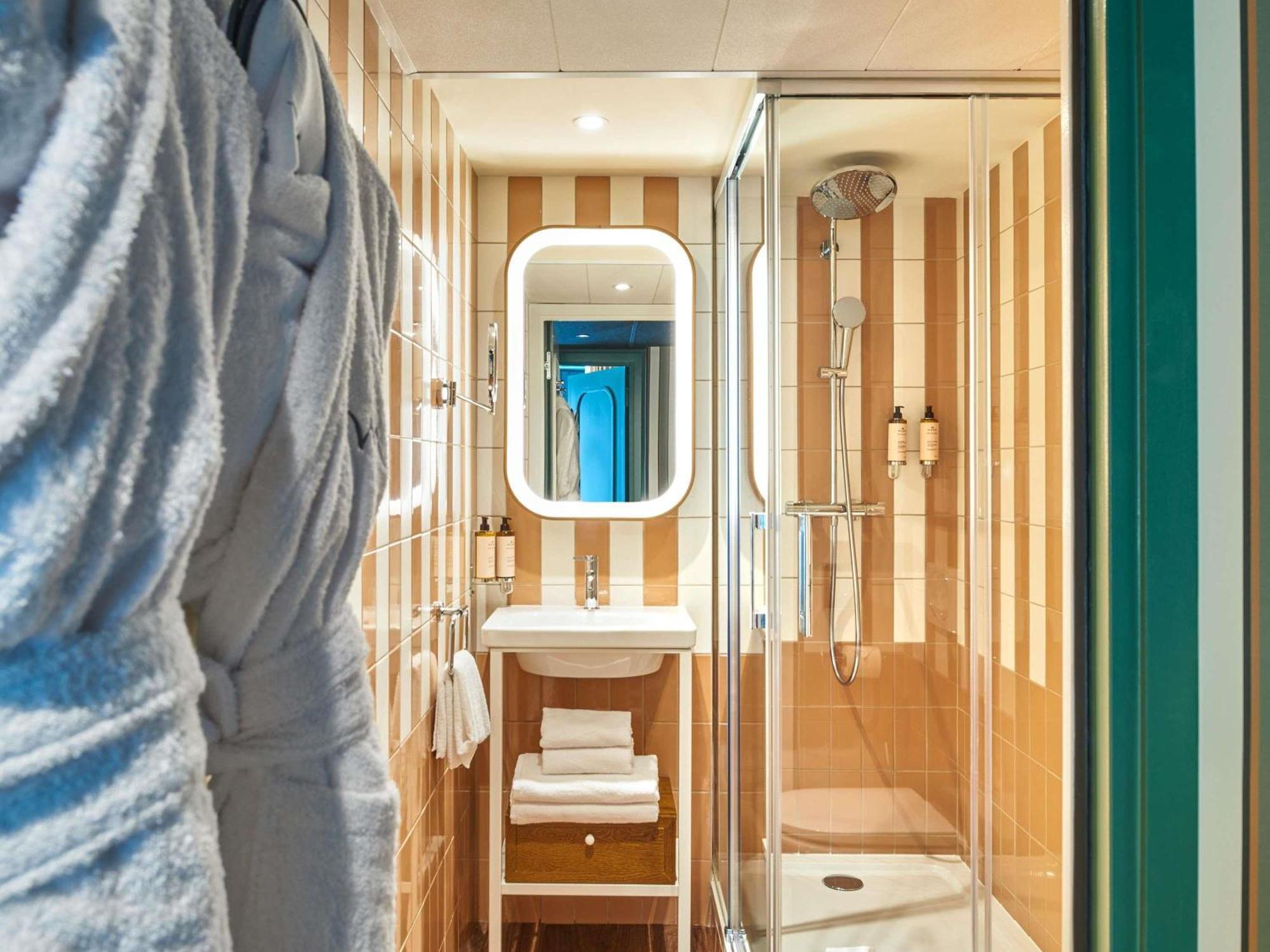 Hotel Mercure Butte Montmartre Basilique 4*