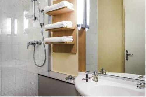 Hotel Mercure Butte Montmartre Basilique